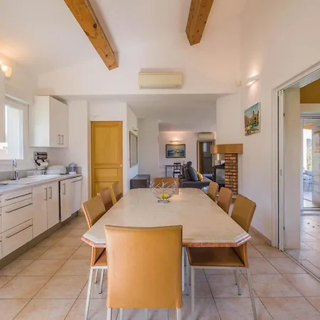Hébergement de vacances Maison Familiale à *